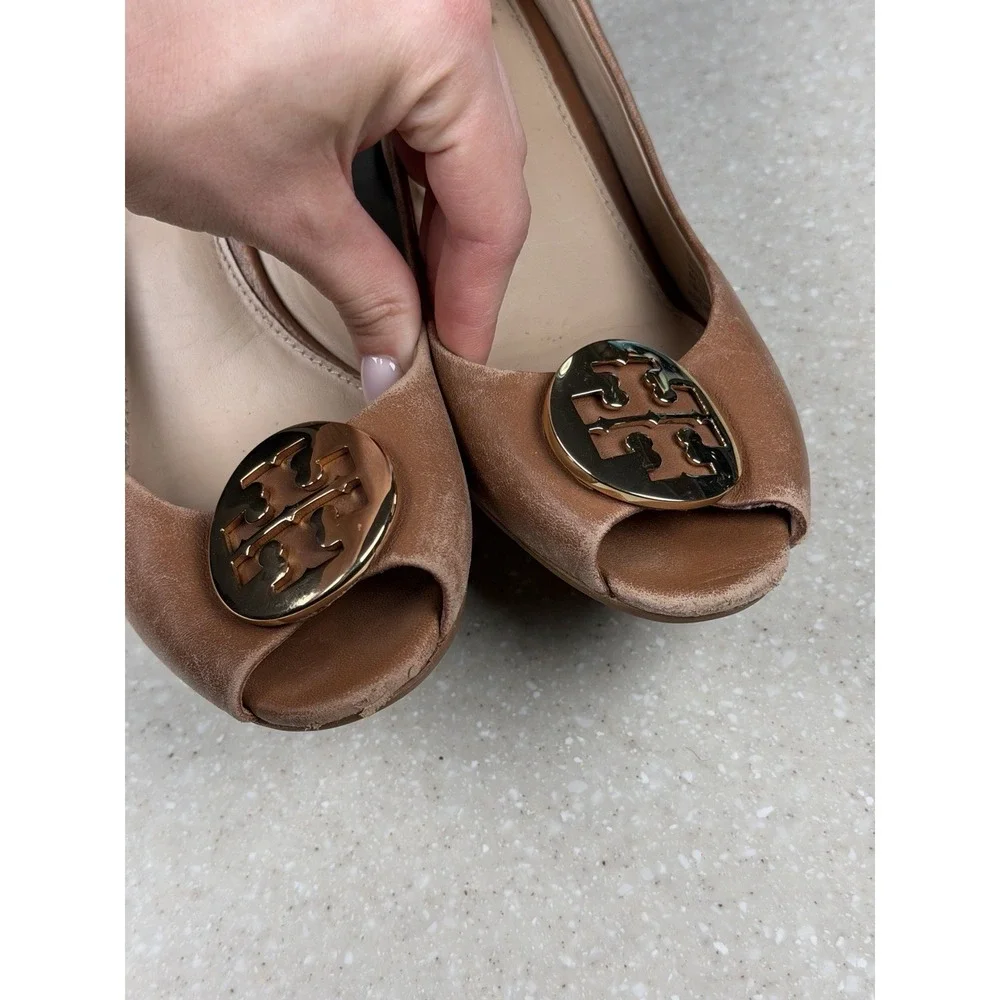 Tory Burch Sally‎ Pebbled Leather Wedge Pumps Mismatched Right 8.5/Left 8